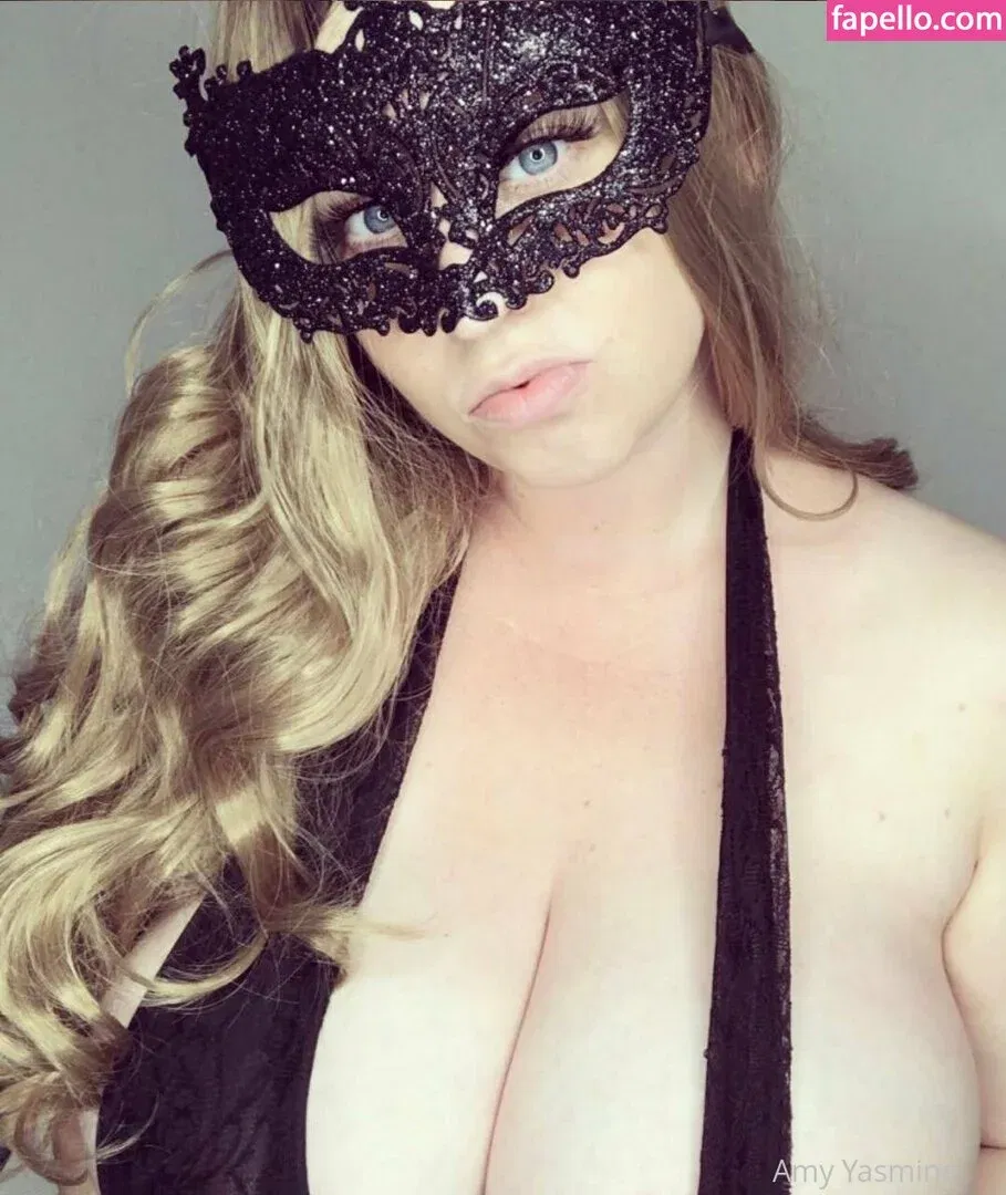 amy-yasmine Onlyfans Photo Gallery 