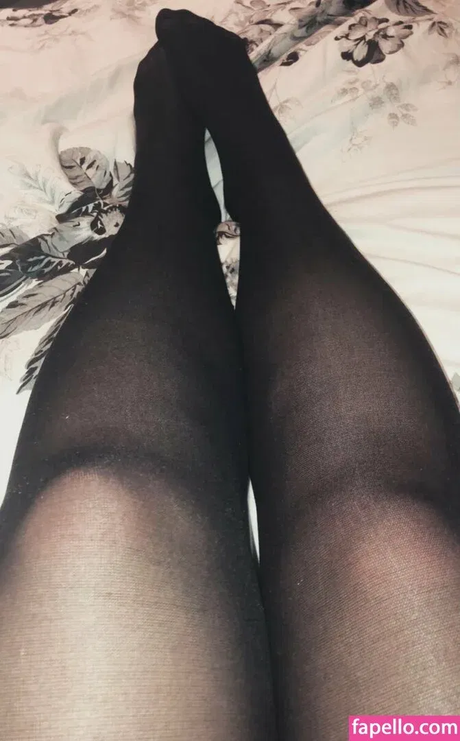 amy-yasmine Onlyfans Photo Gallery 