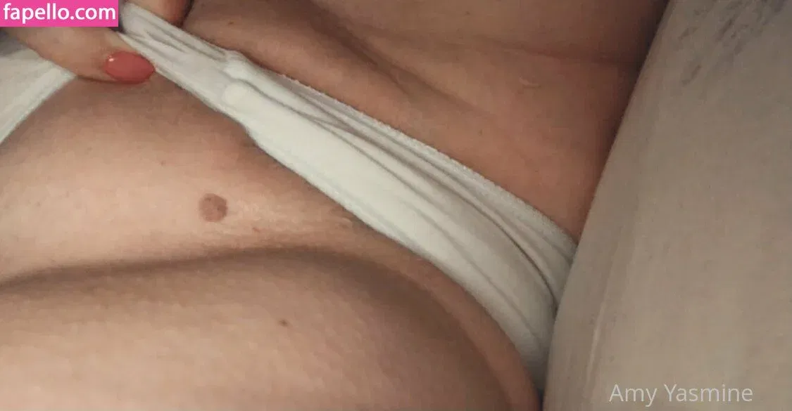 amy-yasmine Onlyfans Photo Gallery 