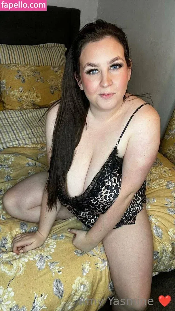 amy-yasmine Onlyfans Photo Gallery 