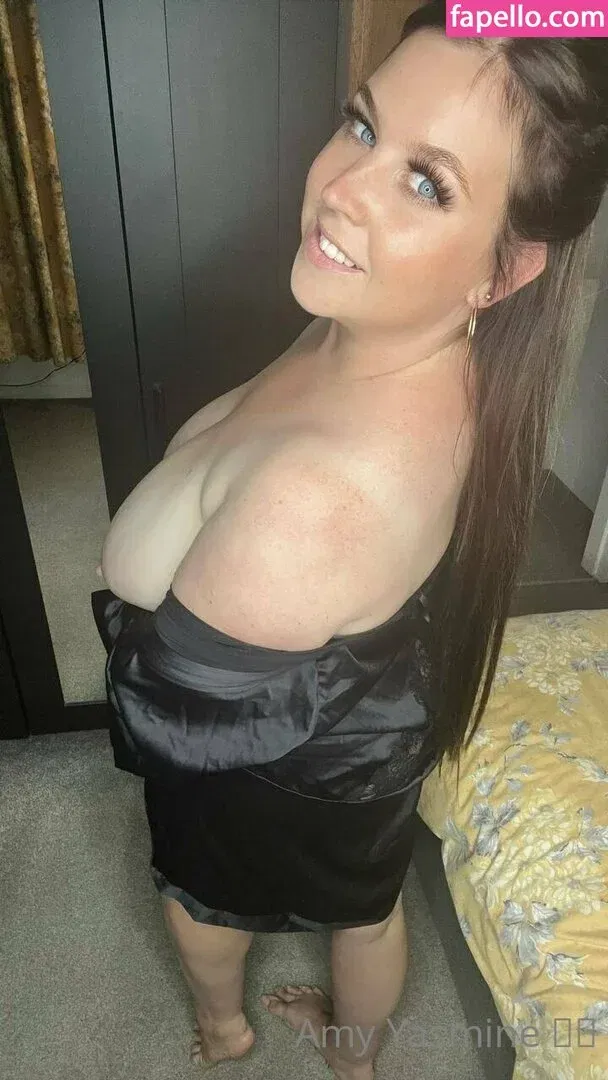amy-yasmine Onlyfans Photo Gallery 