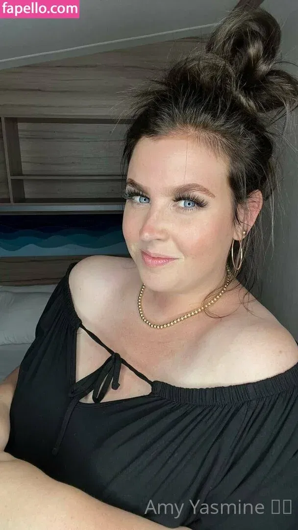 amy-yasmine Onlyfans Photo Gallery 