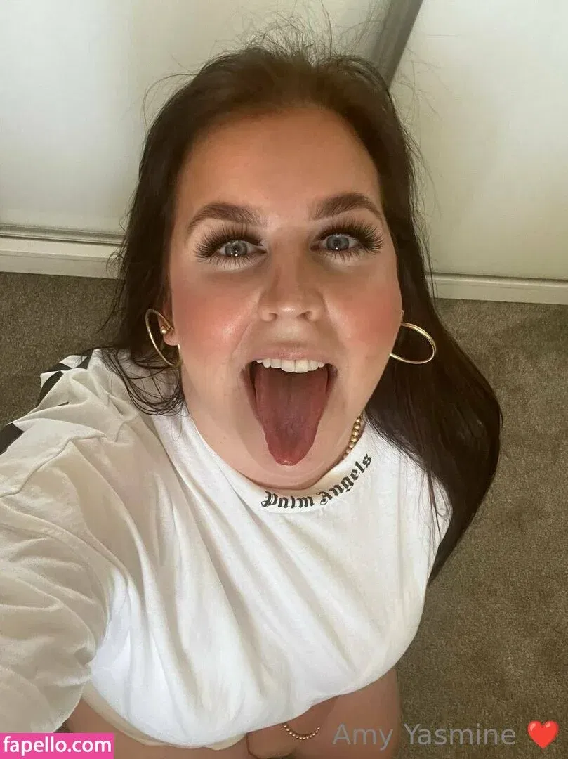 amy-yasmine Onlyfans Photo Gallery 