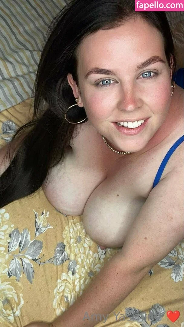 amy-yasmine Onlyfans Photo Gallery 