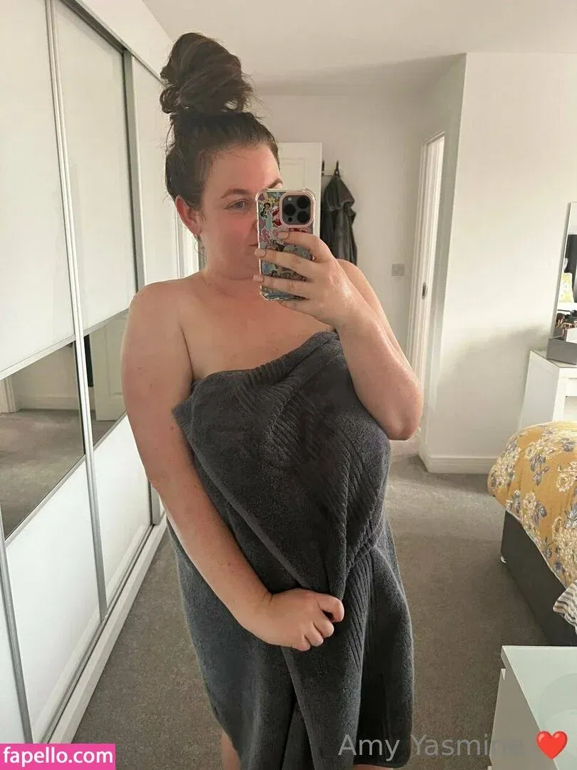 amy-yasmine Onlyfans Photo Gallery 