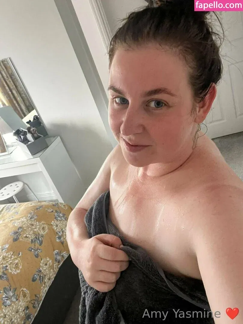 amy-yasmine Onlyfans Photo Gallery 