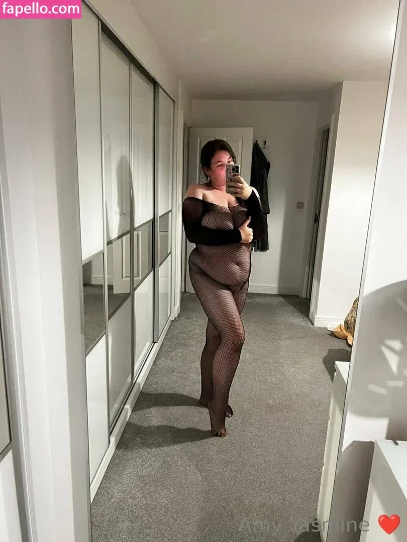 amy-yasmine Onlyfans Photo Gallery 