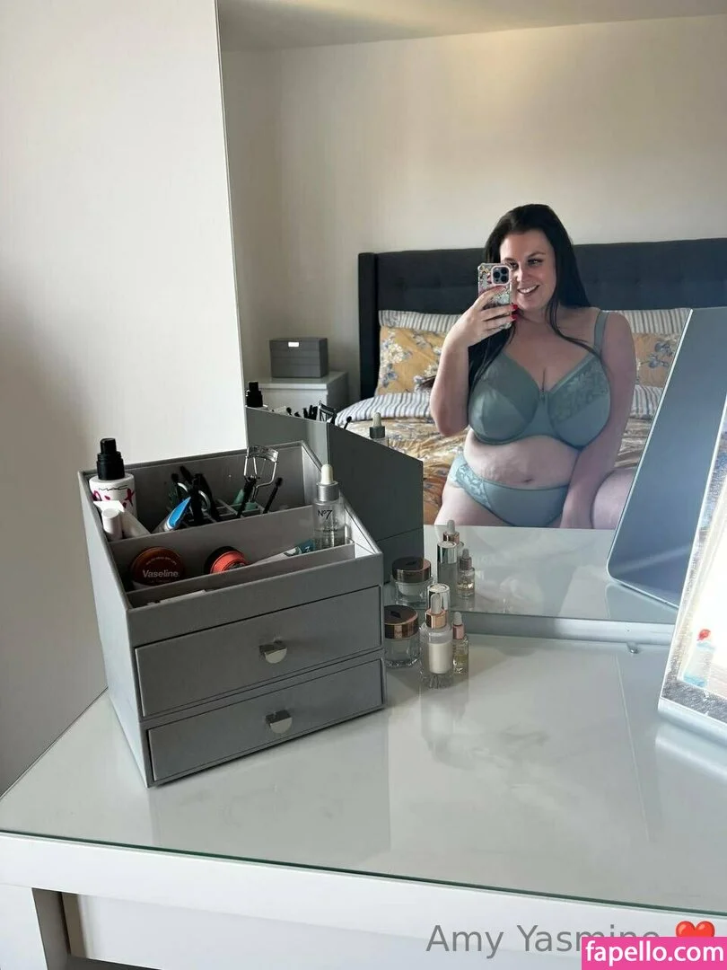 amy-yasmine Onlyfans Photo Gallery 