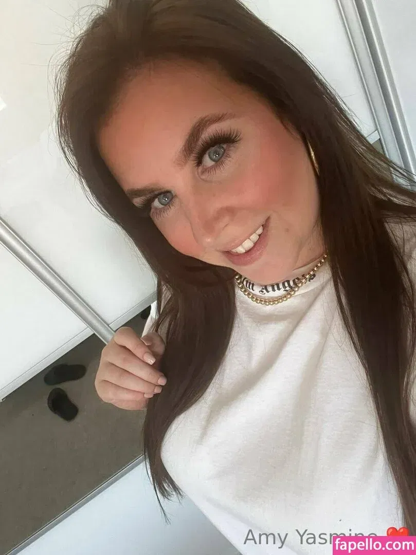 amy-yasmine Onlyfans Photo Gallery 
