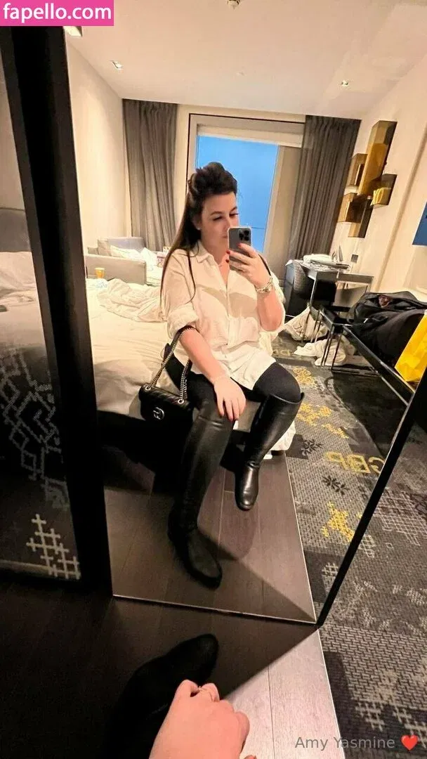 amy-yasmine Onlyfans Photo Gallery 