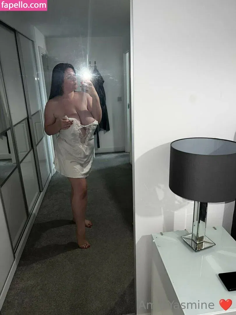 amy-yasmine Onlyfans Photo Gallery 