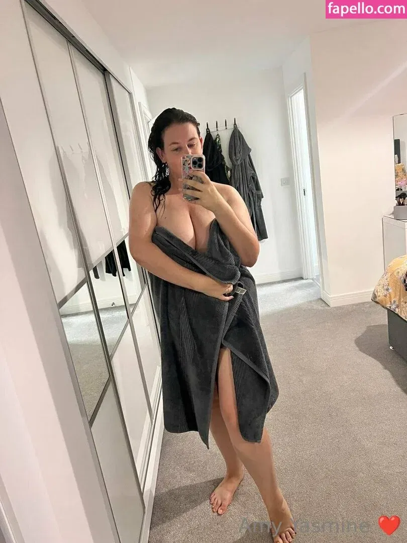 amy-yasmine Onlyfans Photo Gallery 