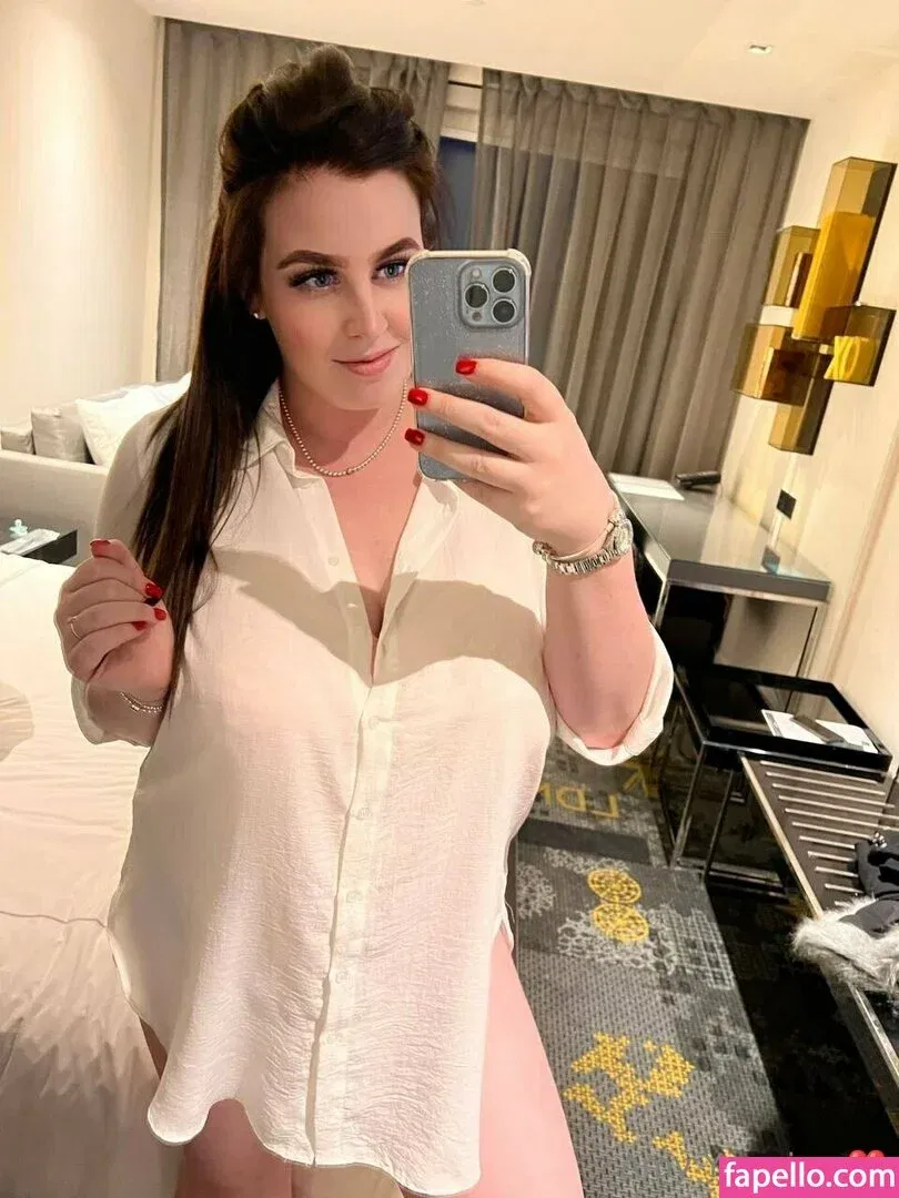 amy-yasmine Onlyfans Photo Gallery 