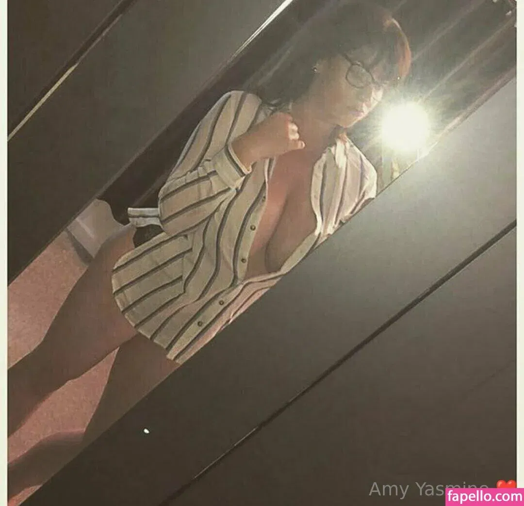 amy-yasmine Onlyfans Photo Gallery 
