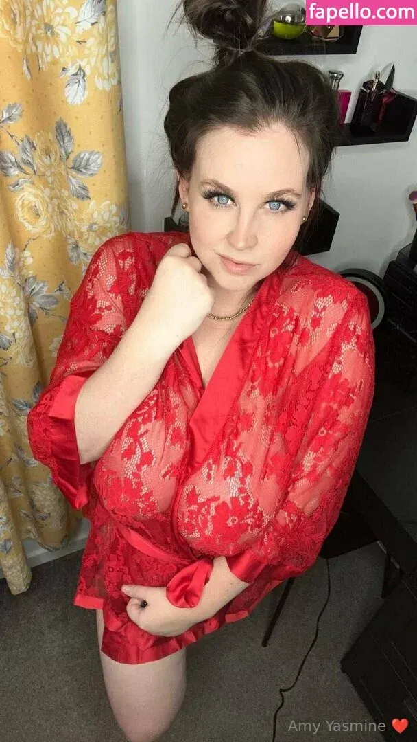amy-yasmine Onlyfans Photo Gallery 