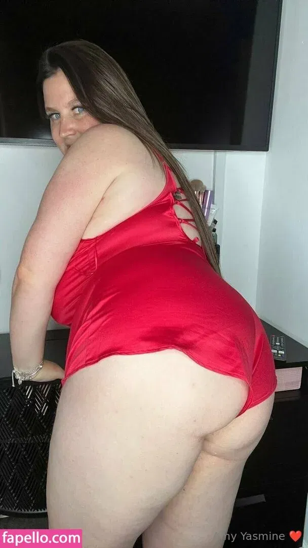 amy-yasmine Onlyfans Photo Gallery 
