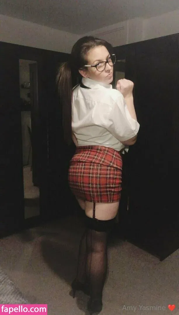 amy-yasmine Onlyfans Photo Gallery 