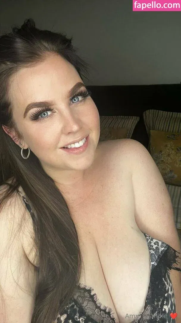 amy-yasmine Onlyfans Photo Gallery 