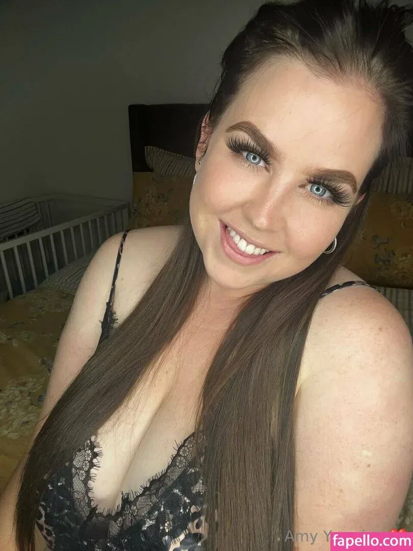 amy-yasmine Onlyfans Photo Gallery 