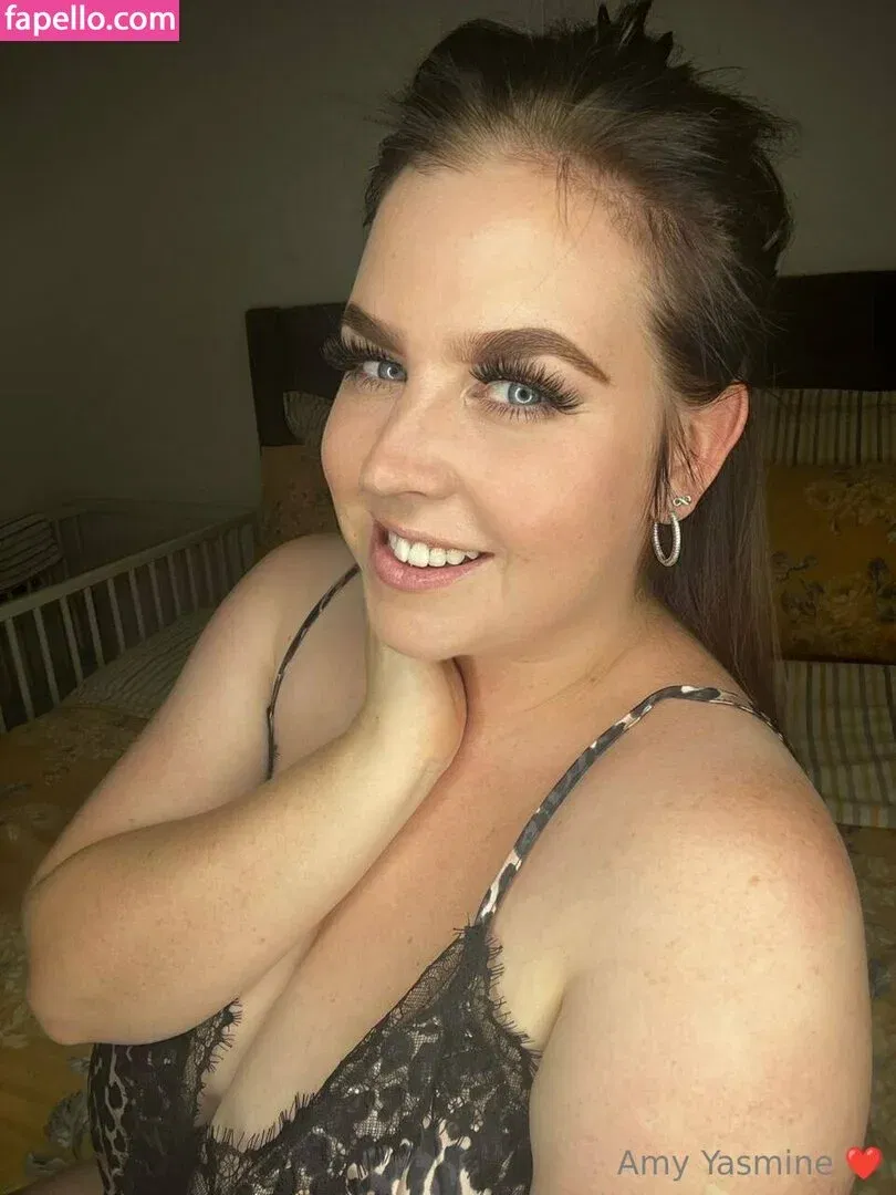 amy-yasmine Onlyfans Photo Gallery 