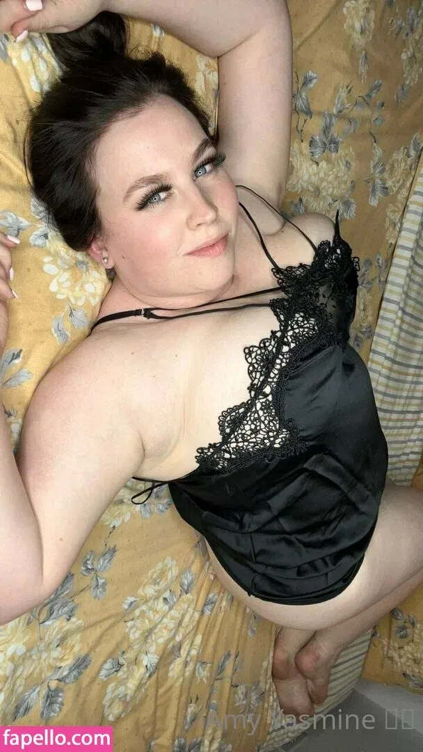 amy-yasmine Onlyfans Photo Gallery 