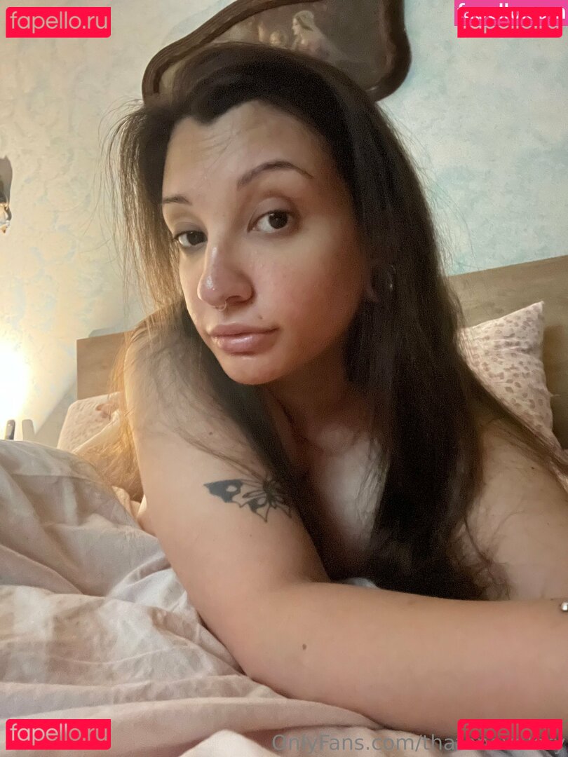 thatonevalery / valeinallcaps Onlyfans Photo Gallery 