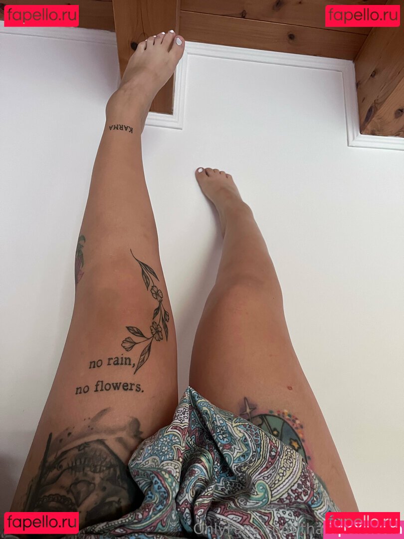 thatonevalery / valeinallcaps Onlyfans Photo Gallery 