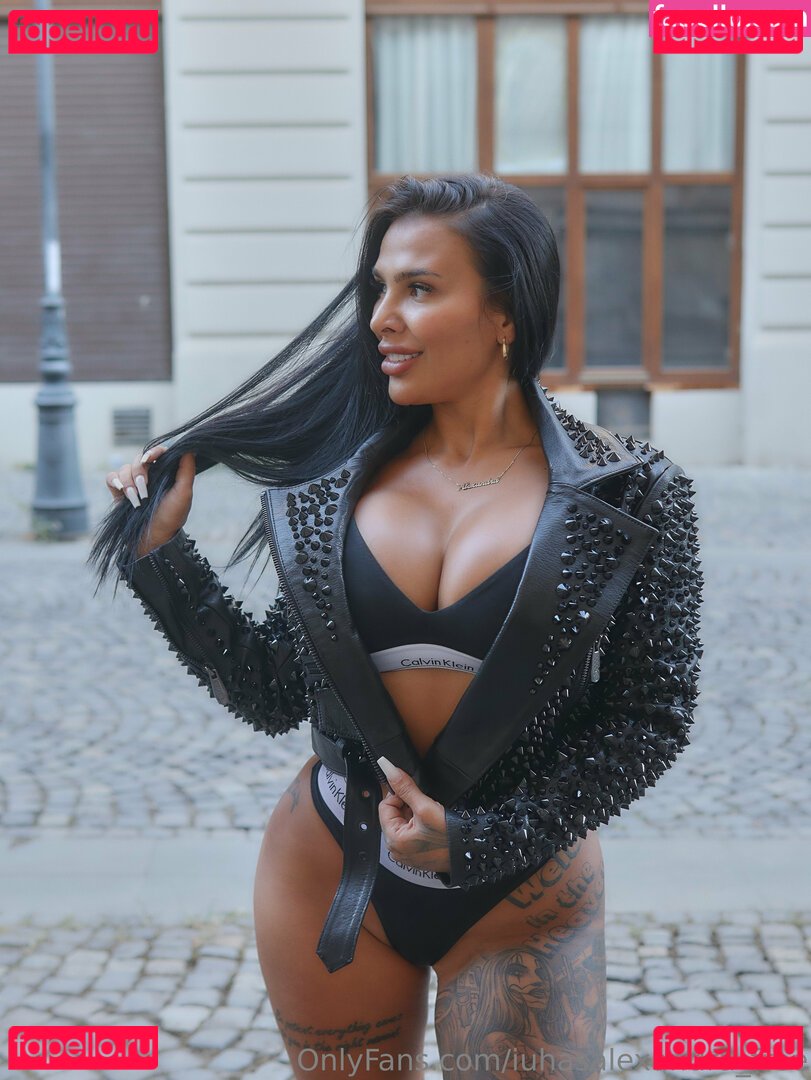 iuhasalexandra_free / iuhasalexandraaa Onlyfans Photo Gallery 