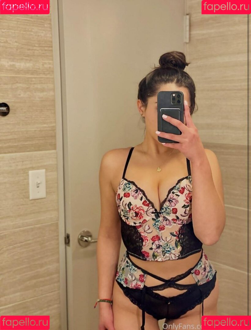 Marilyn Doug Onlyfans Photo Gallery 