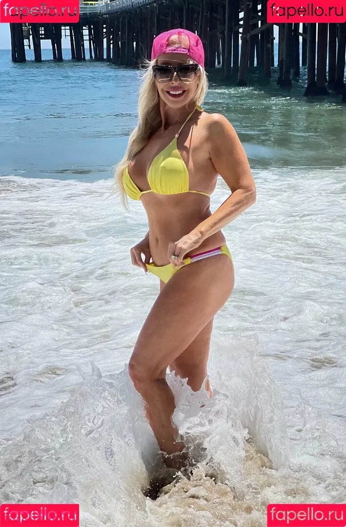 azmorganxoxo Onlyfans Photo Gallery 