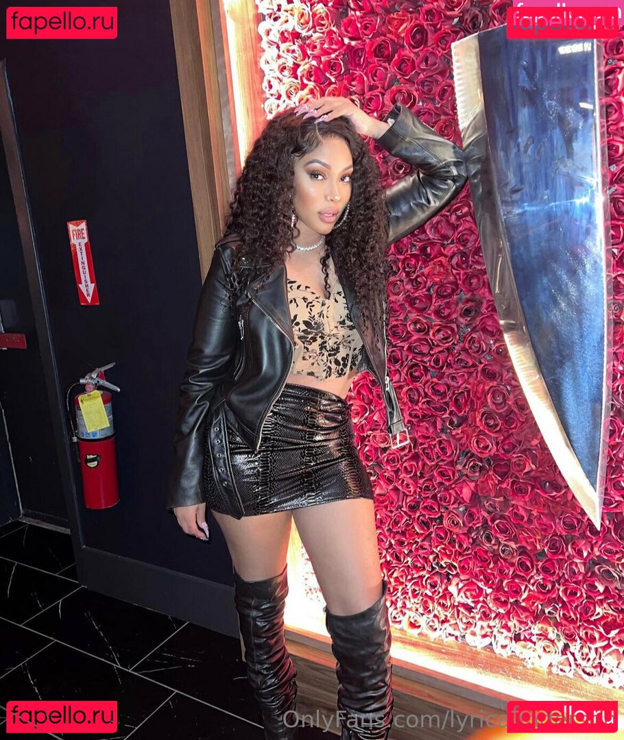 lyricaanderson Onlyfans Photo Gallery 