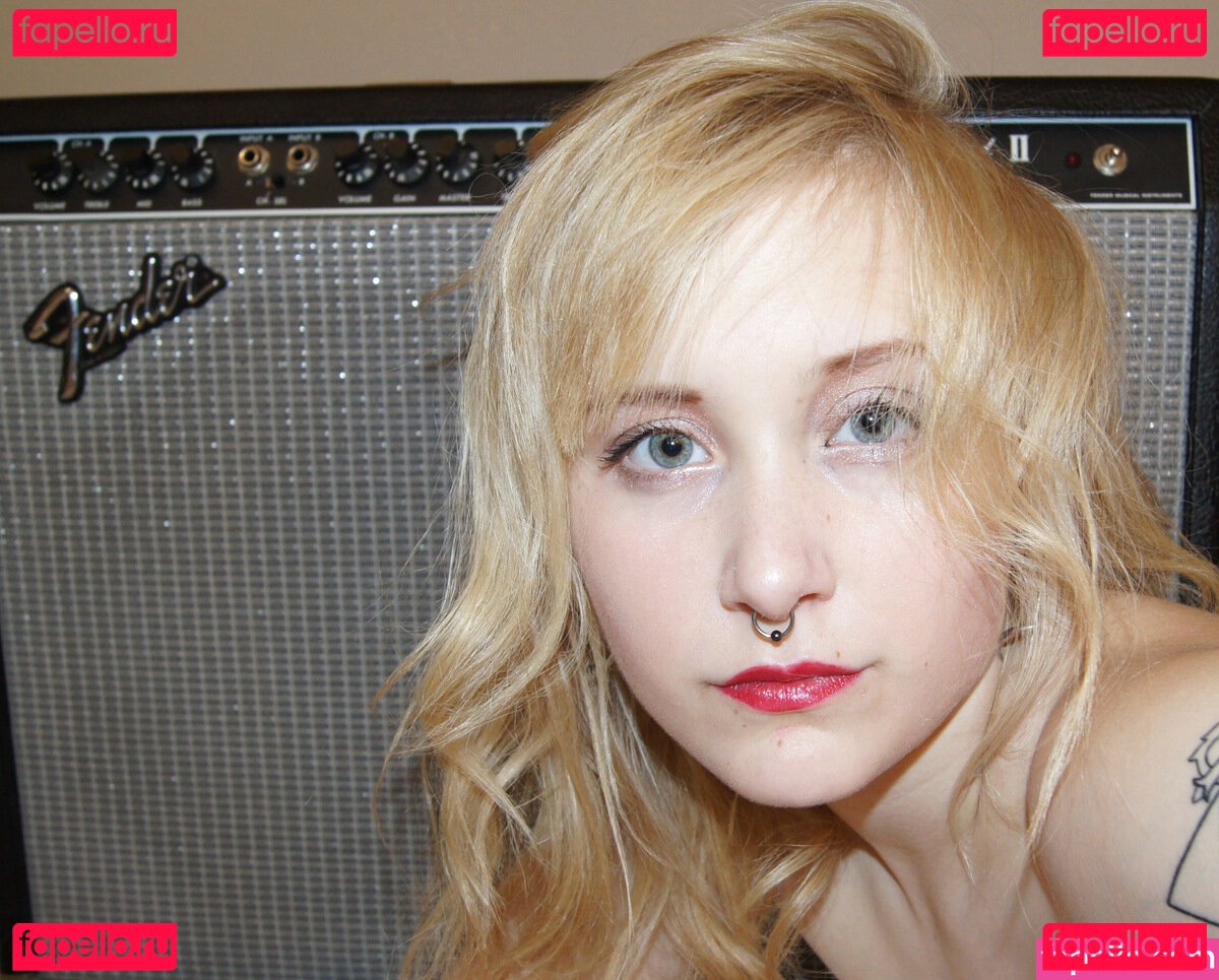 Syria / mysyria_ / syria_01 Onlyfans Photo Gallery 