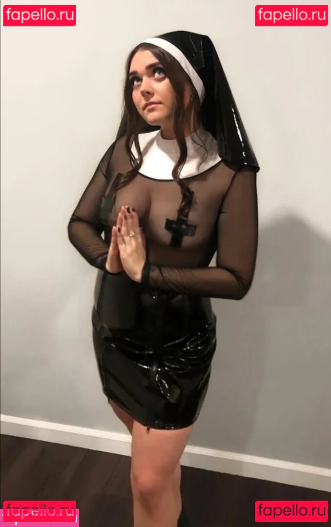 Erin Dougal / Smosh / erindougal Onlyfans Photo Gallery 