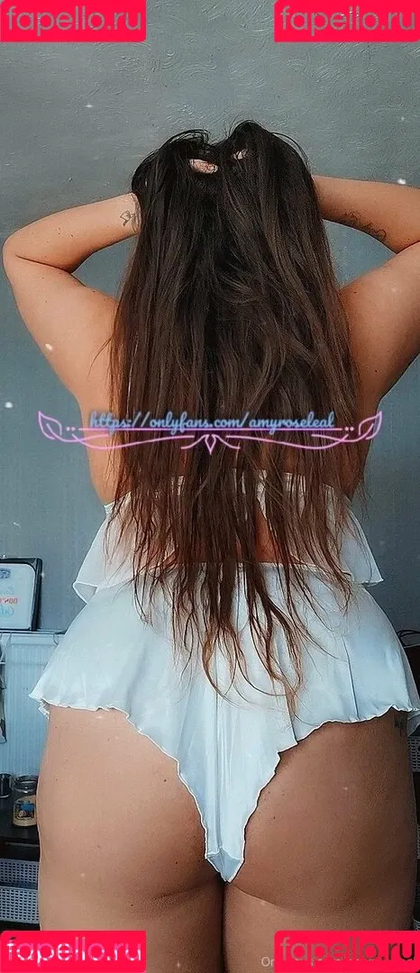 amyroseleal Onlyfans Photo Gallery 