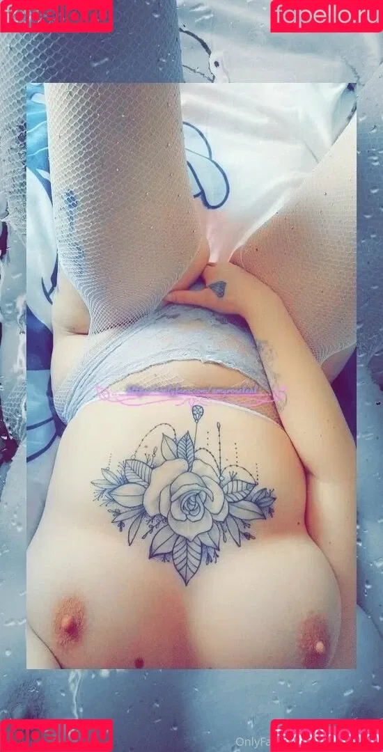 amyroseleal Onlyfans Photo Gallery 