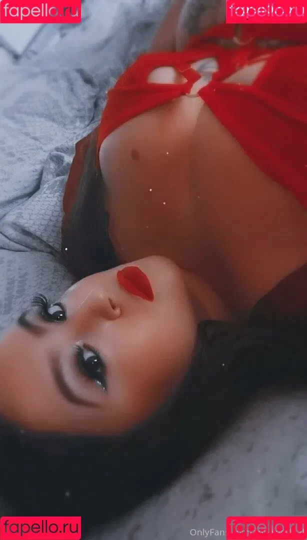 amyroseleal Onlyfans Photo Gallery 