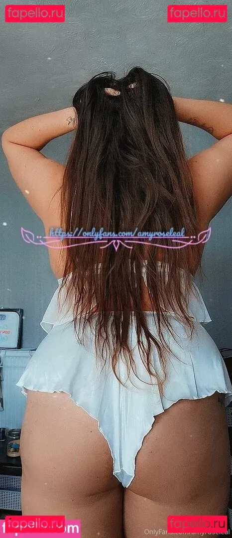 amyroseleal Onlyfans Photo Gallery 
