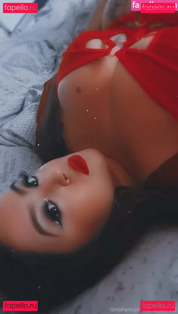 amyroseleal Onlyfans Photo Gallery 