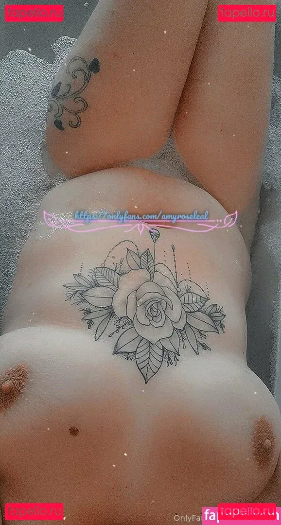 amyroseleal Onlyfans Photo Gallery 