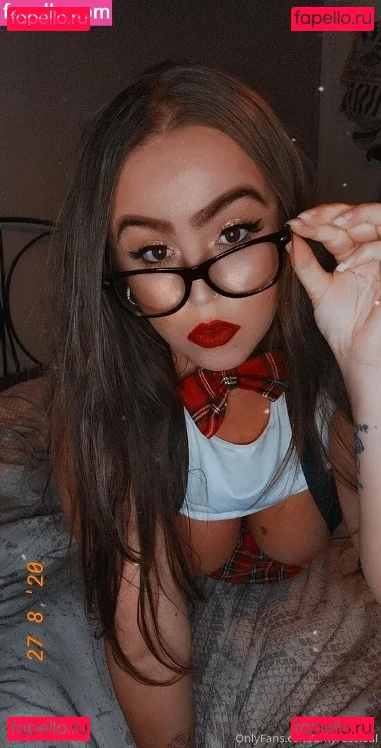 amyroseleal Onlyfans Photo Gallery 