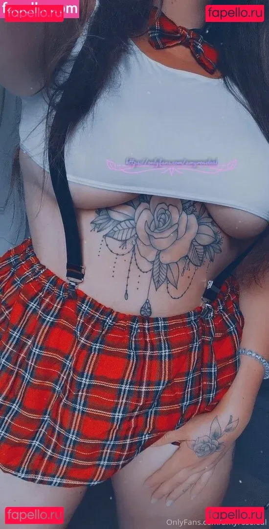 amyroseleal Onlyfans Photo Gallery 