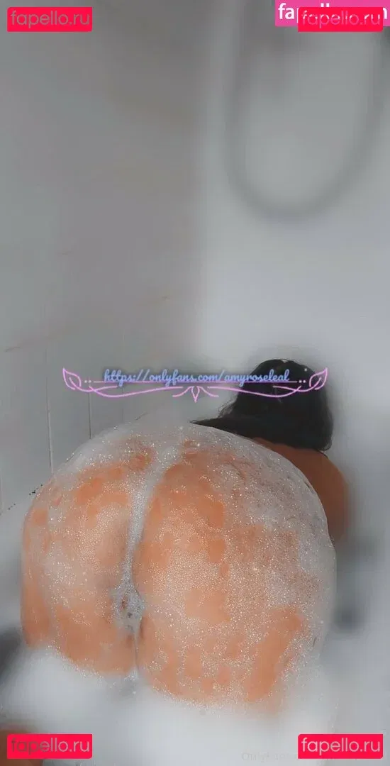 amyroseleal Onlyfans Photo Gallery 