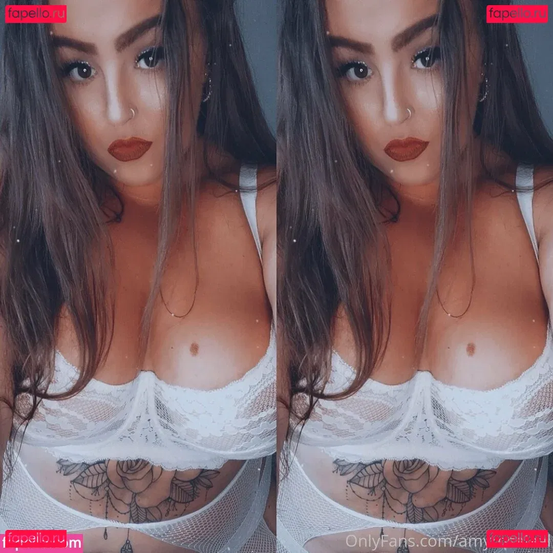 amyroseleal Onlyfans Photo Gallery 