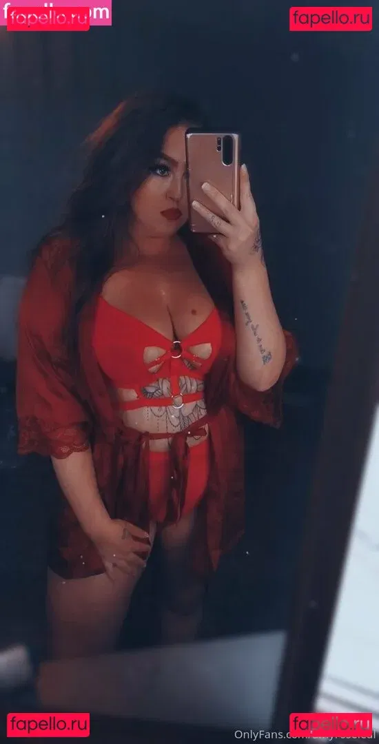 amyroseleal Onlyfans Photo Gallery 