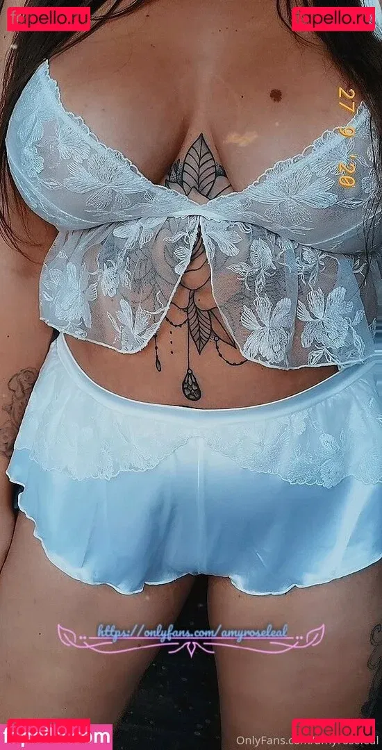 amyroseleal Onlyfans Photo Gallery 