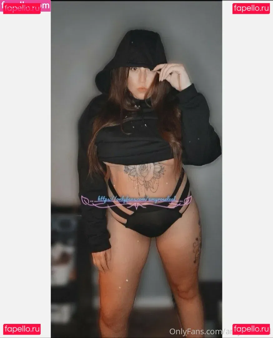 amyroseleal Onlyfans Photo Gallery 
