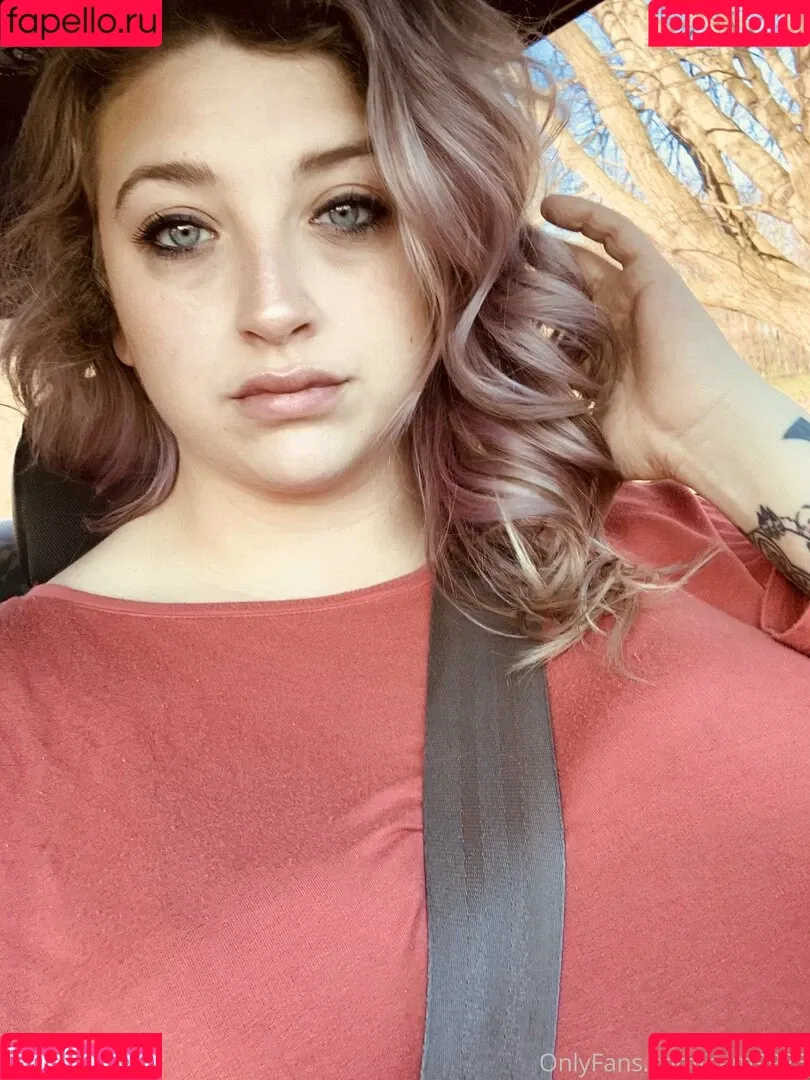 cambriacurves Onlyfans Photo Gallery 