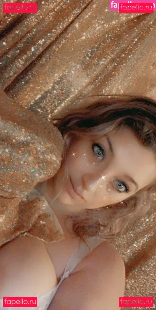 cambriacurves Onlyfans Photo Gallery 