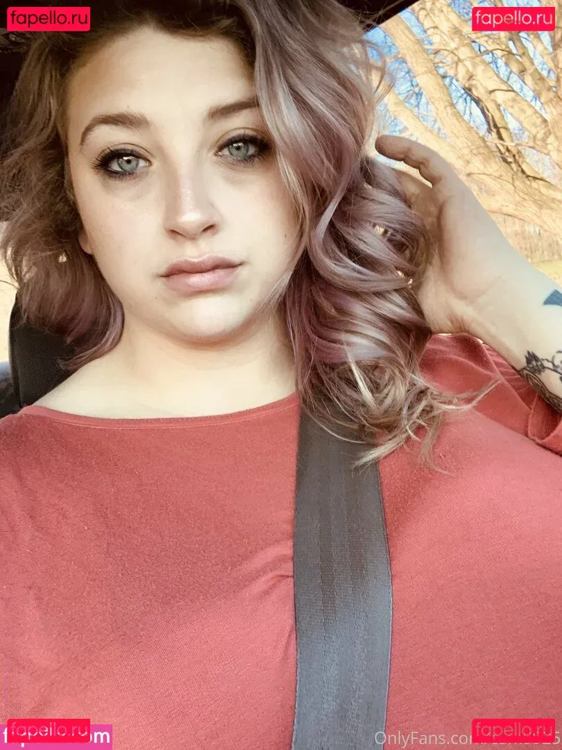 cambriacurves Onlyfans Photo Gallery 