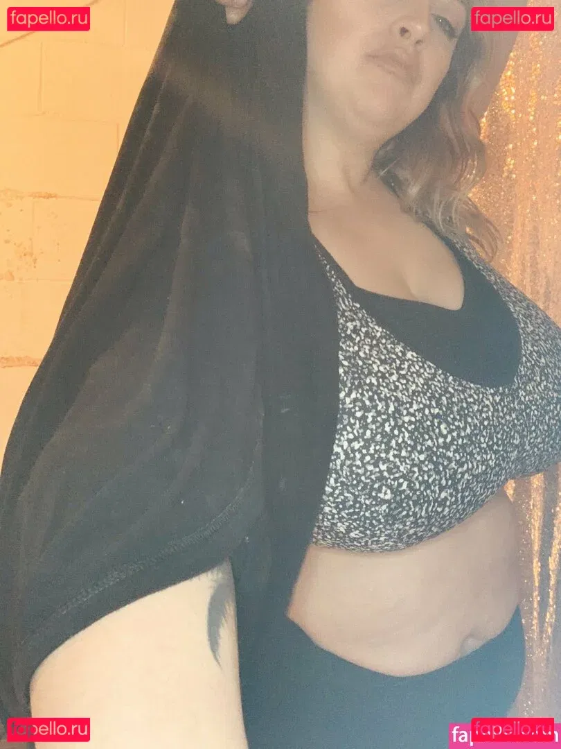 cambriacurves Onlyfans Photo Gallery 